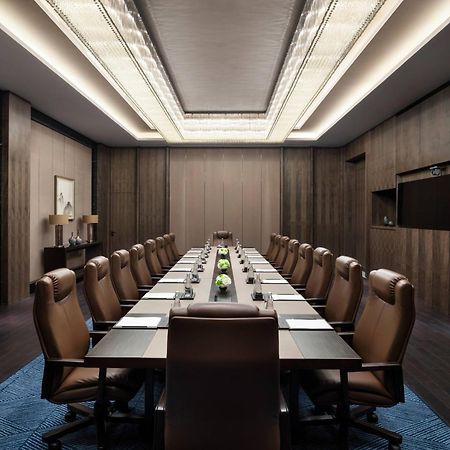 Xuzhou Marriott Hotel Lakeview Экстерьер фото