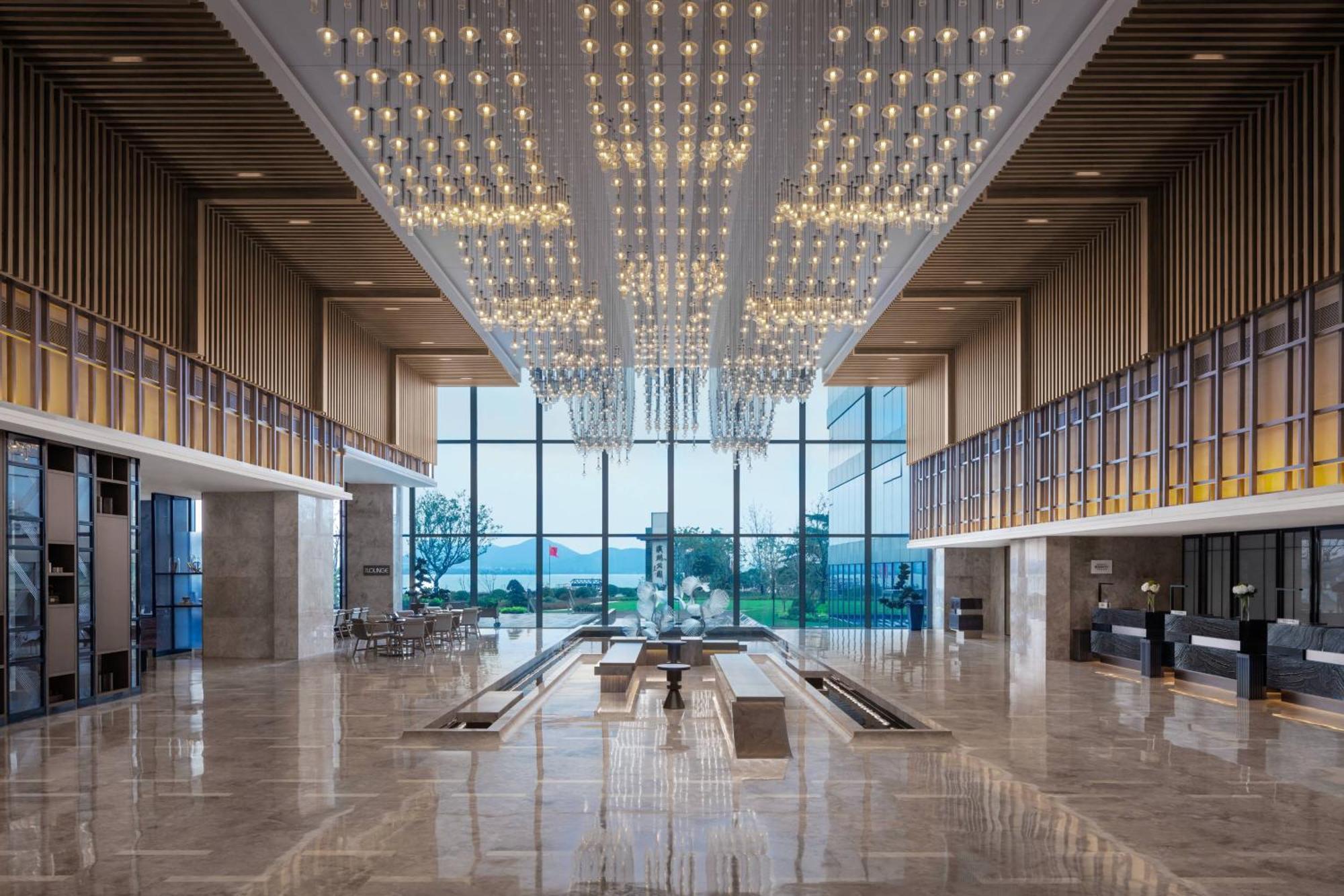 Xuzhou Marriott Hotel Lakeview Экстерьер фото